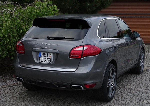 Porsche Cayenne cena 67700 przebieg: 221900, rok produkcji 2011 z Kałuszyn małe 742